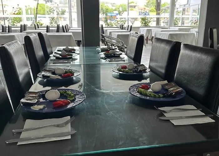 Hotel Dramali And Restaurant