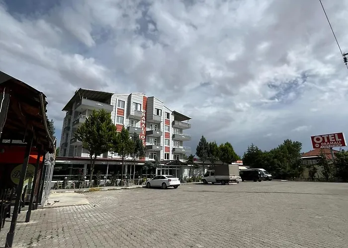 Dramali And Restaurant 2*