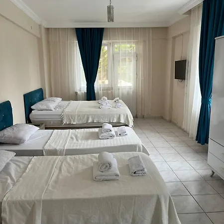 酒店 Dramali And Restaurant 2*