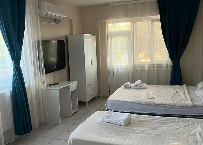 Hotel Dramali And Restaurant 2*